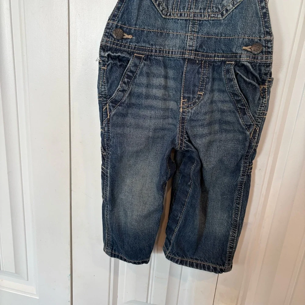 Osh Kosh Denim Overalls Size 12 Months‎